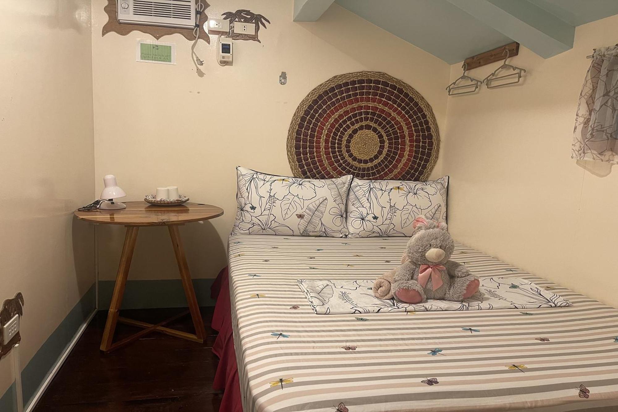 Balai Vivencio Hostel Puerto Princesa Екстер'єр фото