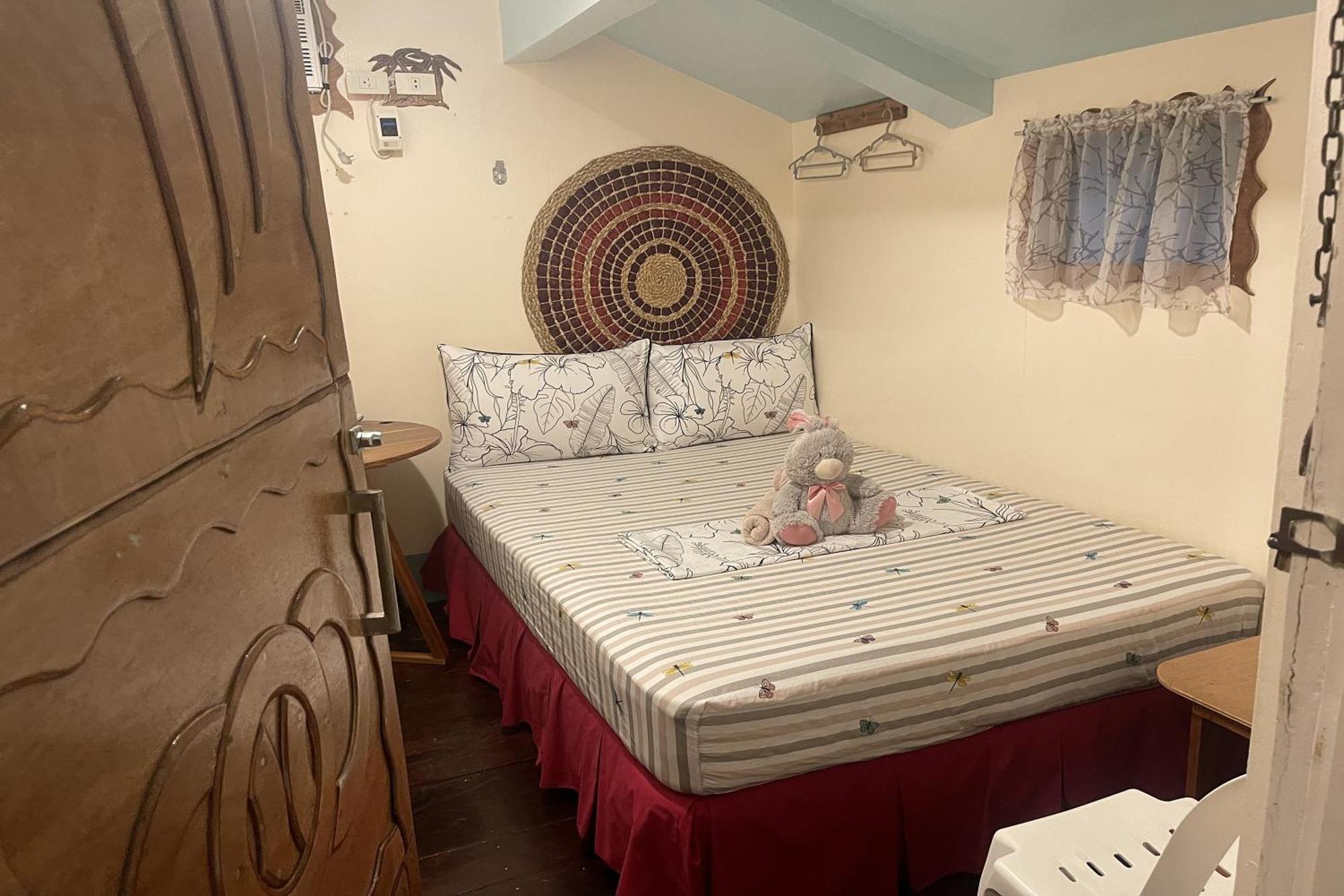 Balai Vivencio Hostel Puerto Princesa Екстер'єр фото