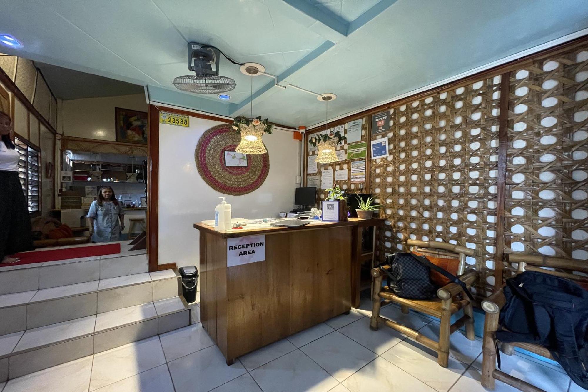 Balai Vivencio Hostel Puerto Princesa Екстер'єр фото