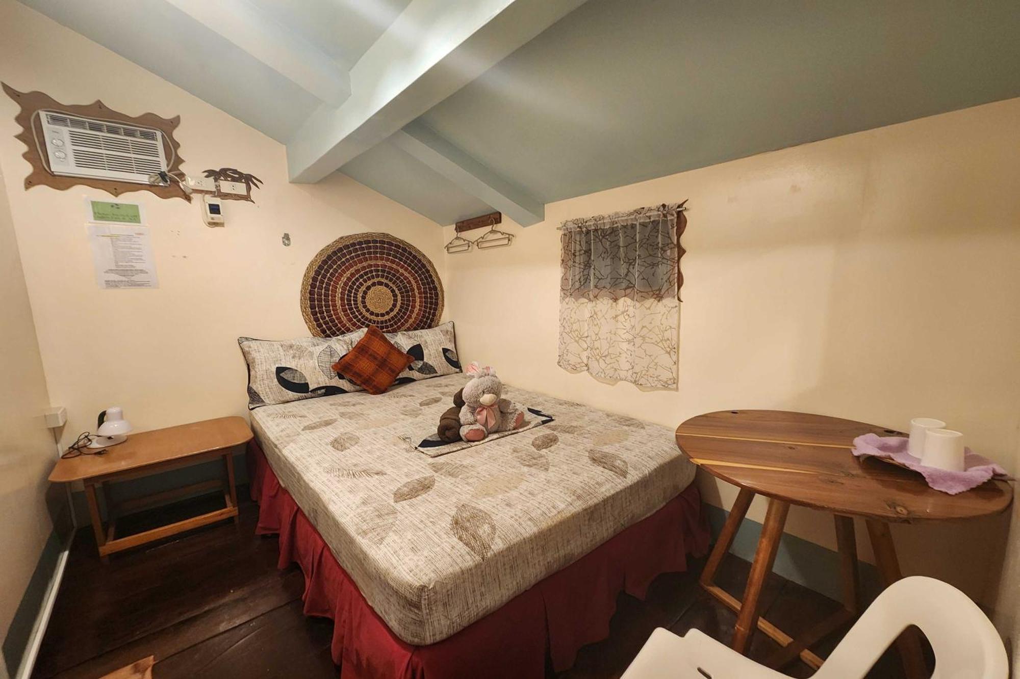 Balai Vivencio Hostel Puerto Princesa Екстер'єр фото